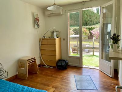 Detached House with Lovely Swimming Pool