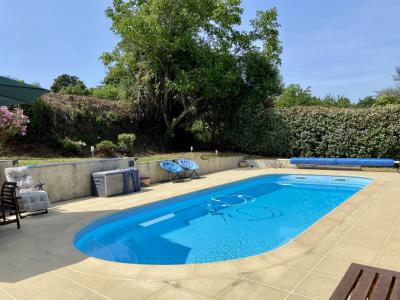 Detached House with Lovely Swimming Pool