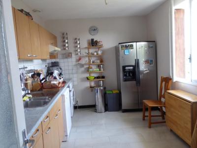 Detached House with Lovely Swimming Pool