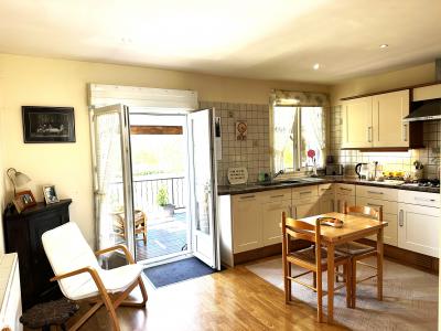 Detached House with Garden and Open Views