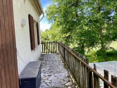 Detached Country House with Landscaped Garden