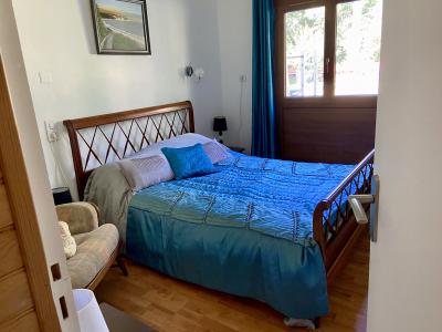 Detached Country House with Landscaped Garden