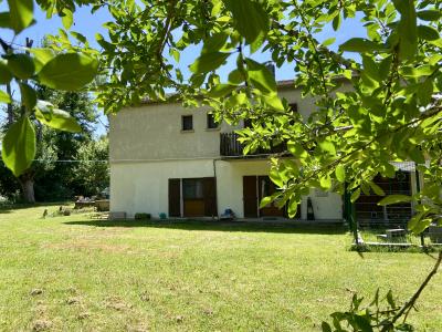 Detached Country House with Landscaped Garden