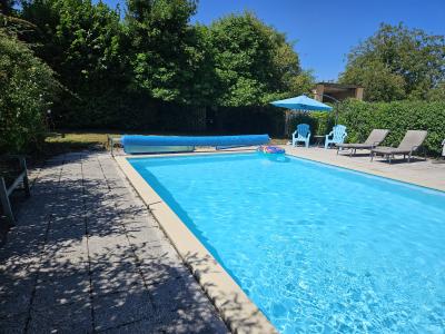 Main House, Guest Cottage ad Swimming Pool
