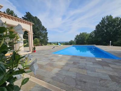 Detached House with Swimming Pool and Open View