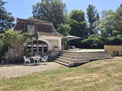 Magnificent Period Manor House with Pool and Much More