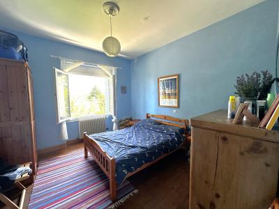 Detached Country House with Swimming Pool