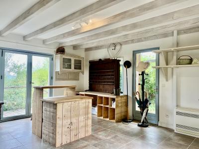 Detached Country House with Swimming Pool