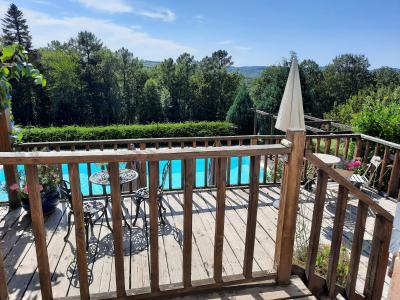 Detached Country House with Swimming Pool