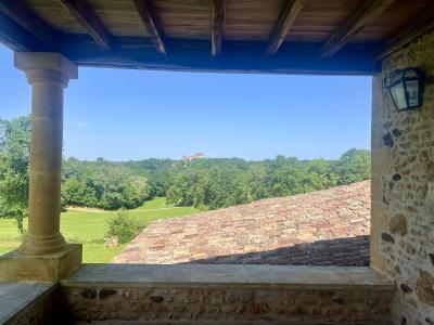 Detached Country House with Pool and Open Views