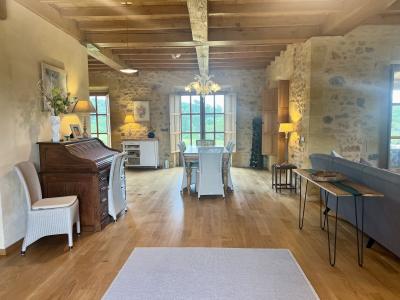 Detached Country House with Pool and Open Views