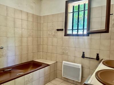 Detached House with Swimming Pool in Lovely Garden