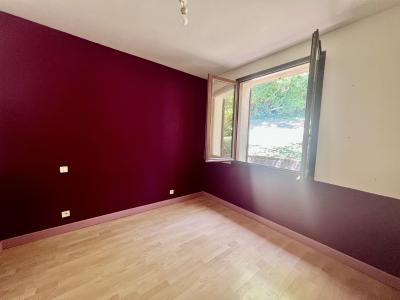 Detached House with Swimming Pool in Lovely Garden