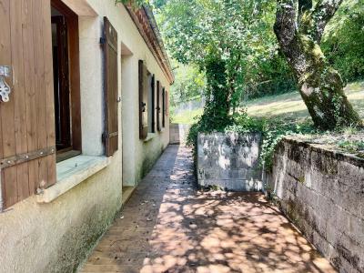 Detached House with Swimming Pool in Lovely Garden