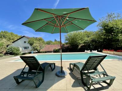 Detached House with Guest House and Swimming Pool