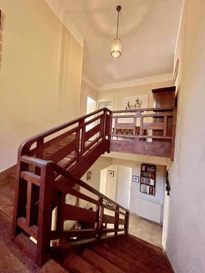 Detached House with Guest House and Swimming Pool