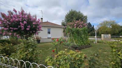 Single Storey House in Calm Setting