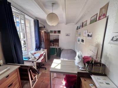 Detached House with Landscaped Garden