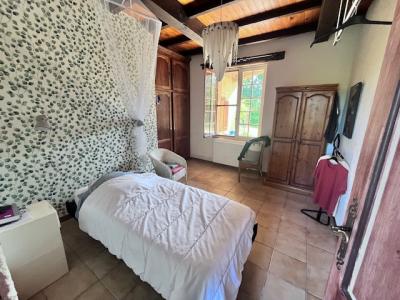 Detached House with Landscaped Garden