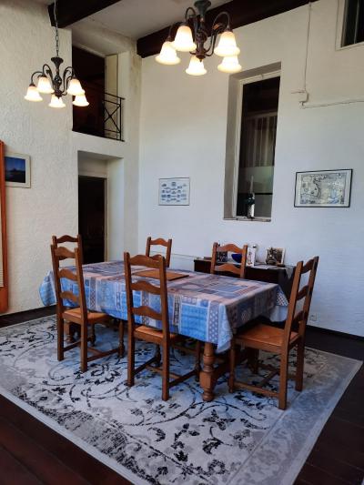 Fully Renovated Village House with Courtyard