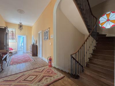 Bourgeoise Manor House in 5 Hectares with Pool and More