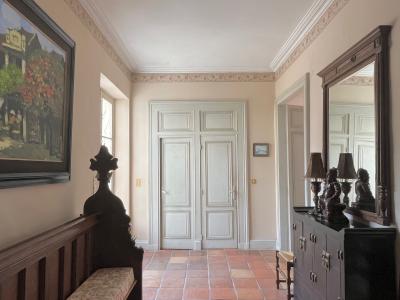 Bourgeoise Manor House in 5 Hectares with Pool and More