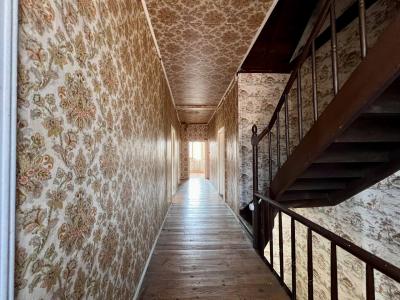 Vast Town House with Lots of Potential