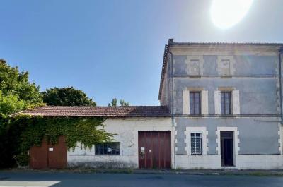 Vast Town House with Lots of Potential