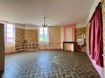Vast Town House with Lots of Potential