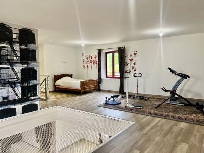 Contemporary Perigourdine Detached House with Swimming Pool