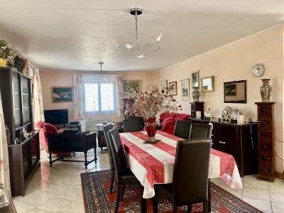 Detached House and Large Garden with Open Views