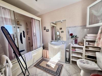 Detached House and Large Garden with Open Views