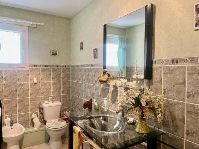 Detached House and Large Garden with Open Views