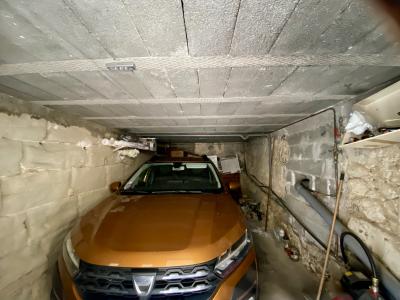 Town House with Business Opportunity