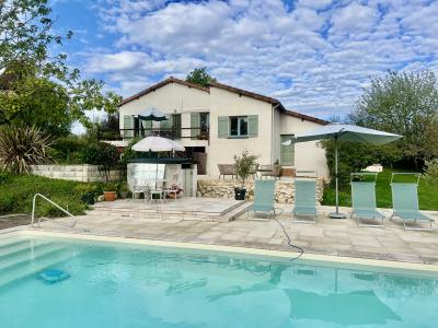 Detached Villa with Pool and Open Views