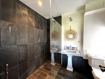 Detached Country House with Guest Cottage and Pool