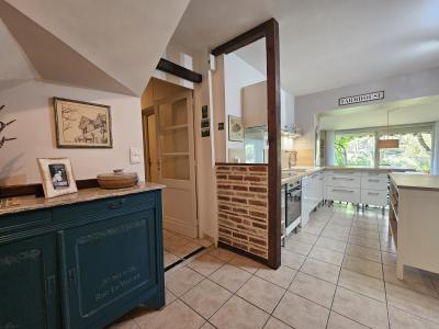 Delightful House with Garden in Great Location