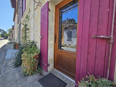 Delightful House with Garden in Great Location