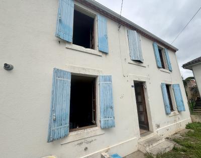 Charming House with Garage, Ideal Holiday Home