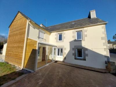 Detached Country House with Swimming Pool