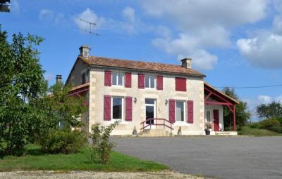 €590100 - Beautiful Equestrian Property On 18 Hectares Adjoining