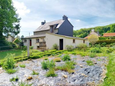 Detached House with Garden