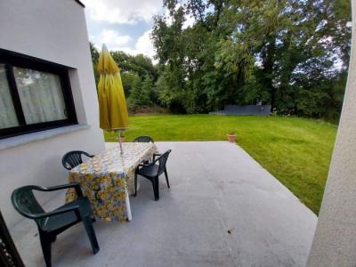 Contemporary Detached House with Garden