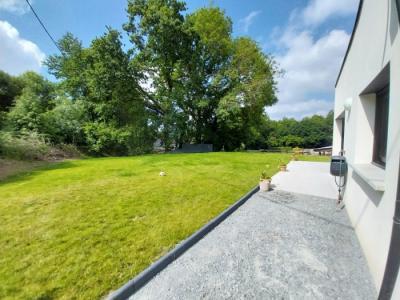 Contemporary Detached House with Garden