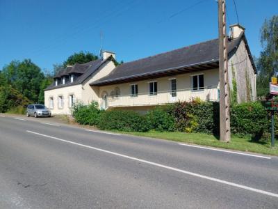 Detached Country House with Terrace and Large Garden