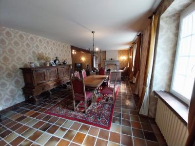 Detached Country House with Terrace and Large Garden