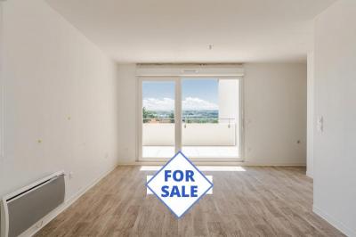 Newly Built Apartment in Great Location