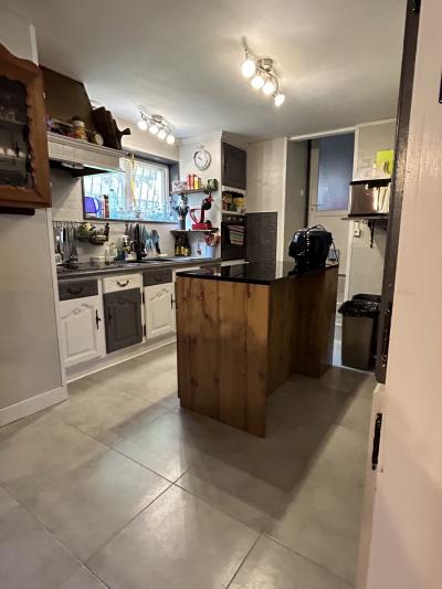 Detached House Full of Character with Garden