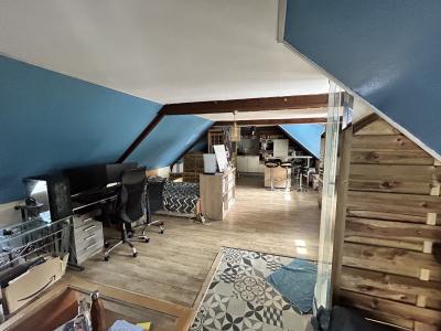 Detached House Full of Character with Garden