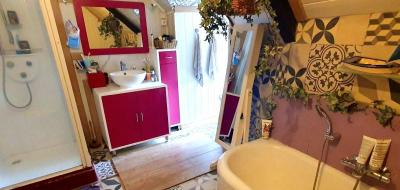 Detached House Full of Character with Garden